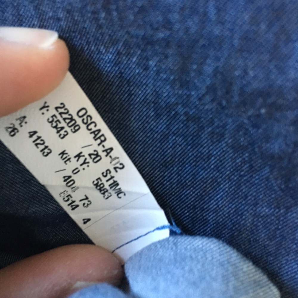 Hugo Boss button up - Picture 9 of 11